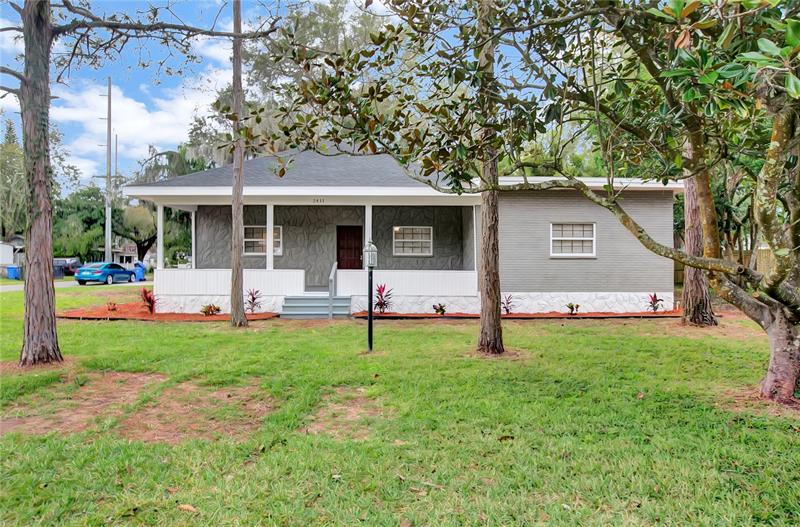 2411 Giddens Ave, Seffner, FL 33584 MLS T3419702 Coldwell Banker