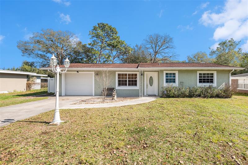 5846 20th St, Zephyrhills, FL 33542 MLS T3424603 Coldwell Banker