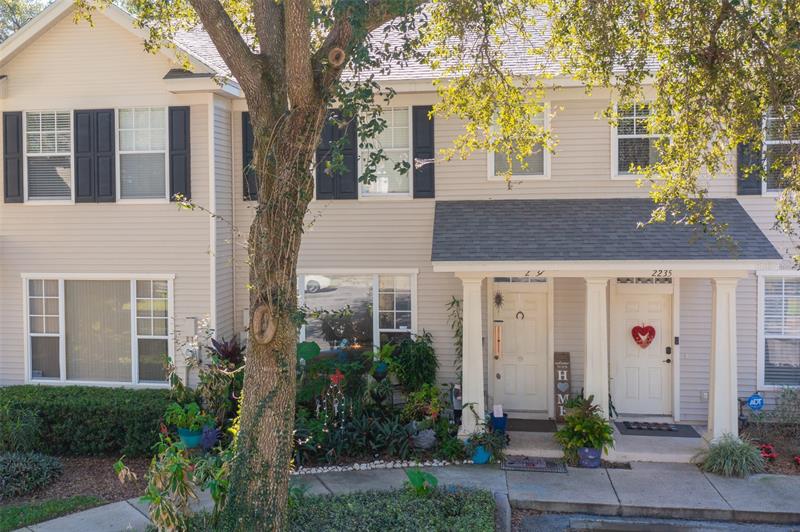 2235 Golden Oak Ln, Valrico, FL 33594 MLS T3425654 Coldwell Banker