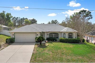 8904 N Travis Drive, Citrus Springs, FL 34434 - Photo 1