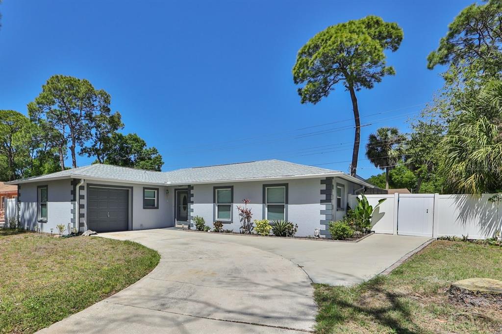 7701 Jackson Springs Rd, Tampa, FL 33615 - MLS T3435965 - Coldwell Banker