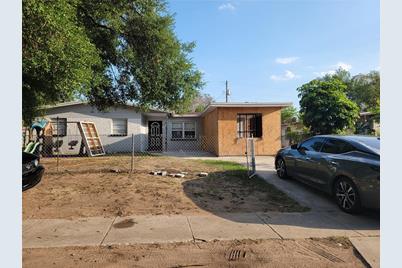 707 Mason Street, Brandon, FL 33511 - Photo 1