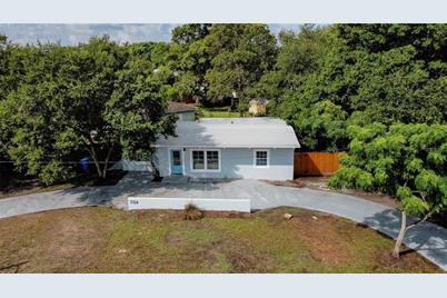 1134 Meadowlawn Drive N, Saint Petersburg, FL 33702 - Photo 1