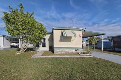 105 W Saint Annes Circle, Apollo Beach, FL 33572 - Photo 1