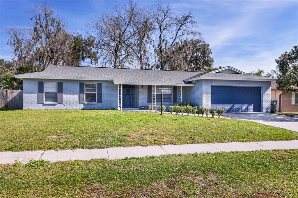 915 Shangri La Dr, Seffner, FL 33584 MLS T3502275 Coldwell Banker