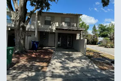 5254 Tennis Court Circle #10, Tampa, FL 33617 - Photo 1