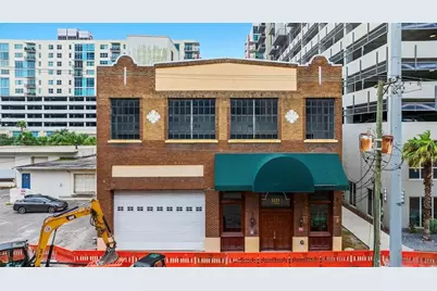 1121 E Twiggs Street, Tampa, FL 33602 - Photo 1