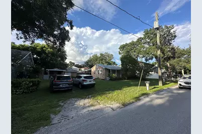 3305 W Oakellar Avenue, Tampa, FL 33611 - Photo 1