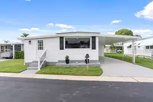 10512 Palm Dr, Largo, FL 33773 - Photo 1