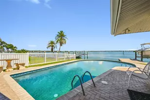 529 Johns Pass Ave, Madeira Beach, FL 33708 - Photo 1