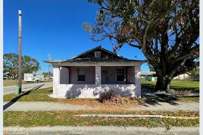 332 10th Street W, Palmetto, FL 34221 - Photo 1