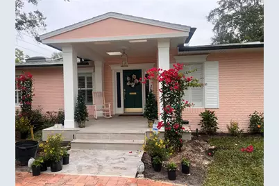 200 Carmona Way NE, Saint Petersburg, FL 33704 - Photo 1