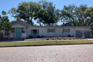 415 21st St N, Saint Petersburg, FL 33713 - Photo 1
