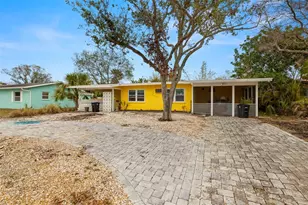 2812 Miriam St S, Gulfport, FL 33711 - Photo 1