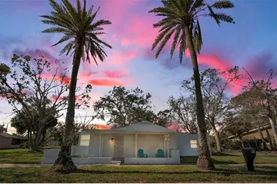 402 Pineapple Street, Tarpon Springs, FL 34689 - Photo 1