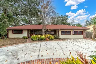 1545 Park St N, Saint Petersburg, FL 33710 - Photo 1