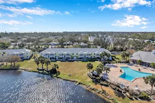 107 Sea Horse Dr SE, Saint Petersburg, FL 33705 - Photo 1