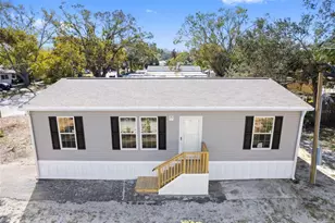 5234 Yellow Pine St N, Saint Petersburg, FL 33709 - Photo 1
