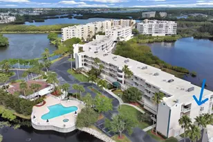 6315 Shoreline Dr, Saint Petersburg, FL 33708 - Photo 1