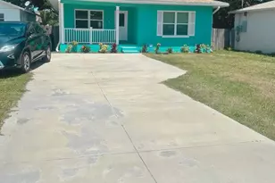 4811 Haines Rd N, Saint Petersburg, FL 33714 - Photo 1