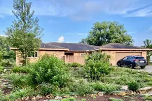 12111 Scott Dr, Dade City, FL 33525 - Photo 1