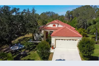 701 Lighthouse Drive, Tarpon Springs, FL 34689 - Photo 1