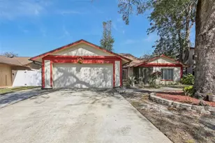 2717 Warwick Terrace, Palm Harbor, FL 34685 - Photo 1