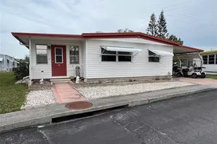 6 Thatch Palm St E, Largo, FL 33770 - Photo 1