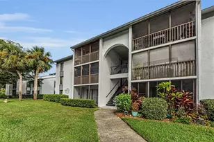 1182 Pine Ridge Cir W, Tarpon Springs, FL 34688 - Photo 1