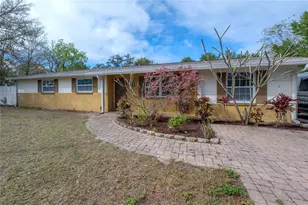 9618 N 55th St, Temple Terrace, FL 33617 - Photo 1