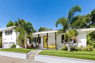 2120 1st St N, Saint Petersburg, FL 33704 - Photo 1