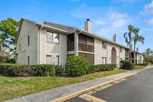 2087 Hunters Glen Dr, Dunedin, FL 34698 - Photo 1