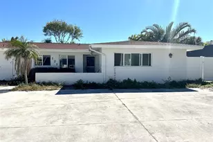 121 175th Ave E, Redington Shores, FL 33708 - Photo 1