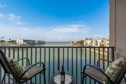 7300 Sun Island Drive S #202, South Pasadena, FL 33707 - Photo 1