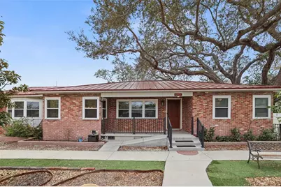 5010 45th Avenue N, Saint Petersburg, FL 33709 - Photo 1