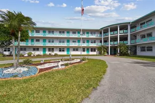 1900 59th Ave N, Saint Petersburg, FL 33714 - Photo 1