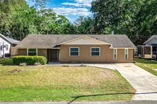 1406 Grace St N, Lakeland, FL 33810 - Photo 1