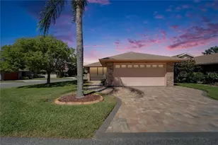 622 Jamaica Cir, Lakeland, FL 33803 - Photo 1