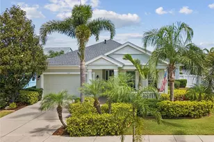 525 Manns Harbor Dr, Apollo Beach, FL 33572 - Photo 1