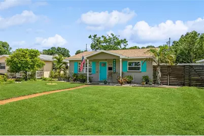 5638 13th Avenue N, Saint Petersburg, FL 33710 - Photo 1