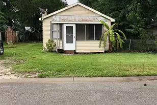 124 1st St, Winter Haven, FL 33880 - Photo 1
