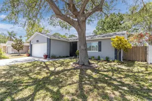 1428 Chesterfield Dr, Dunedin, FL 34698 - Photo 1