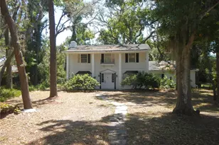 14614 Lake Magdalene Cir, Tampa, FL 33613 - Photo 1