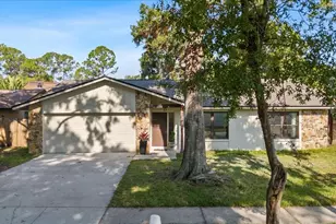 15118 Brushwood Dr, Tampa, FL 33624 - Photo 1