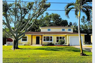 700 66th Avenue S, Saint Petersburg, FL 33705 - Photo 1