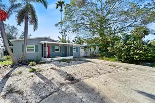 1214 Bayshore Blvd, Indian Rocks Beach, FL 33785 - Photo 1