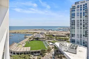 175 1st St S, Saint Petersburg, FL 33701 - Photo 1