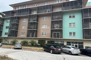 750 Burlington Ave N, Saint Petersburg, FL 33701 - Photo 1