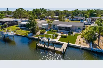 9301 Sun Isle Drive NE, Saint Petersburg, FL 33702 - Photo 1