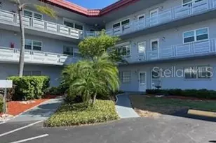 5660 80th St N, Saint Petersburg, FL 33709 - Photo 1